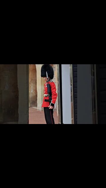 Windsor Castle guard #windsorcastle