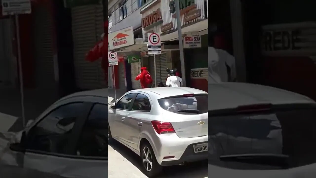 PASSINHOS SENSACIONAIS DO FOFÃO, CHAVES, PATATI E HOMEM-ARANHA DANÇANDO NA CARRETA DA ALEGRIA