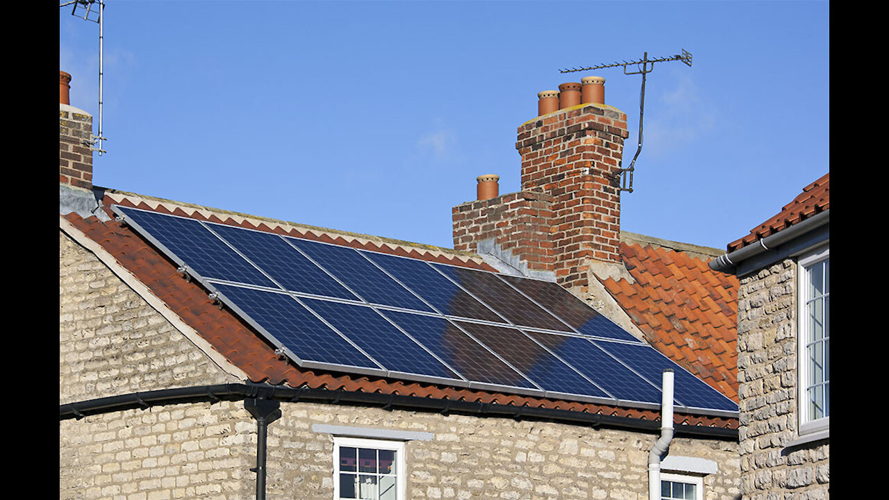 Solar powered house produces 30 per cent more electricity than it uses