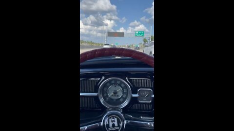 1967 VW Beetle 70mph POV