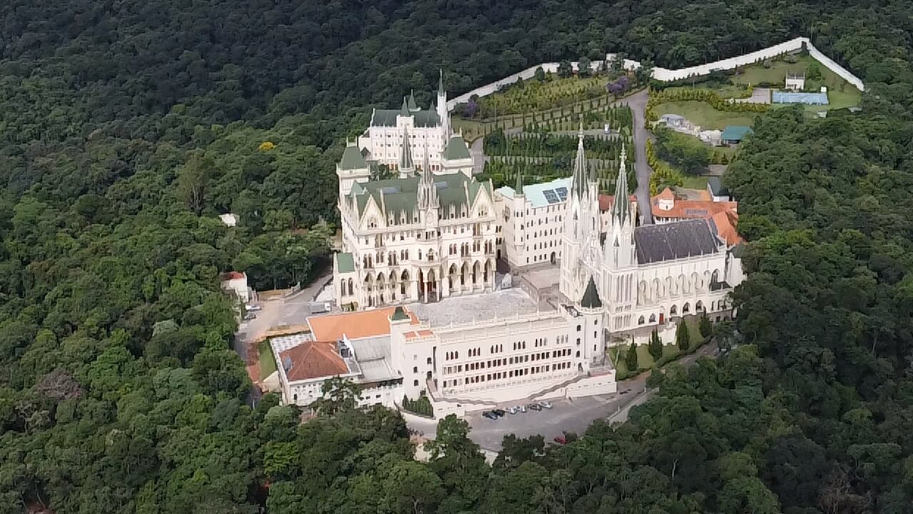 OLHA ESSE CASTELO NA MATA 😱😱 | DJI MINI 2