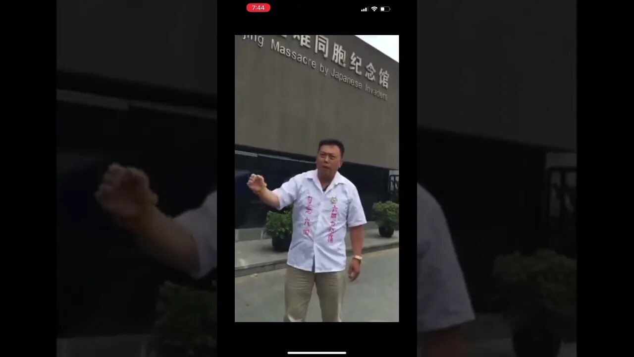 Man in Nanjing Openly Commemorates Tiananmen Student Movement