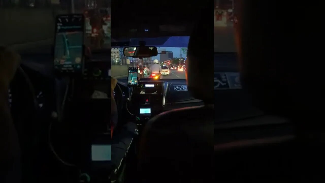 A Peaceful Taxi Ride in Pasay | No Traffic and the Meter Is On