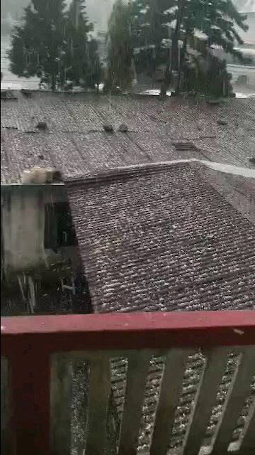 Heavy raining with hailstones