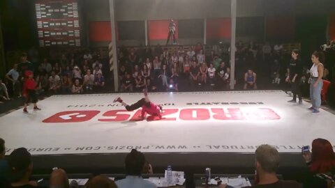 Battle de Vaulx Bgirl Terra and Bgirl Eddie Soul Mavericks Vs Immigrandz Top 16-1