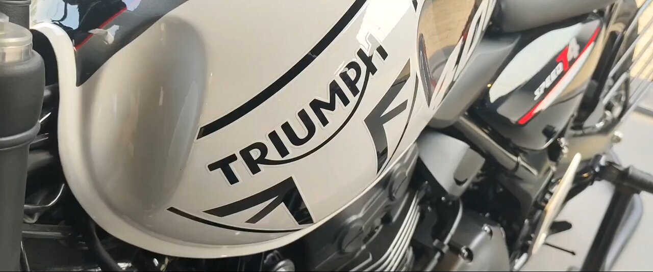 TRIUMPH MOTORCYCLES 400CC