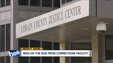 Man escapes from custody at court, triggers Elyria High School lockdown