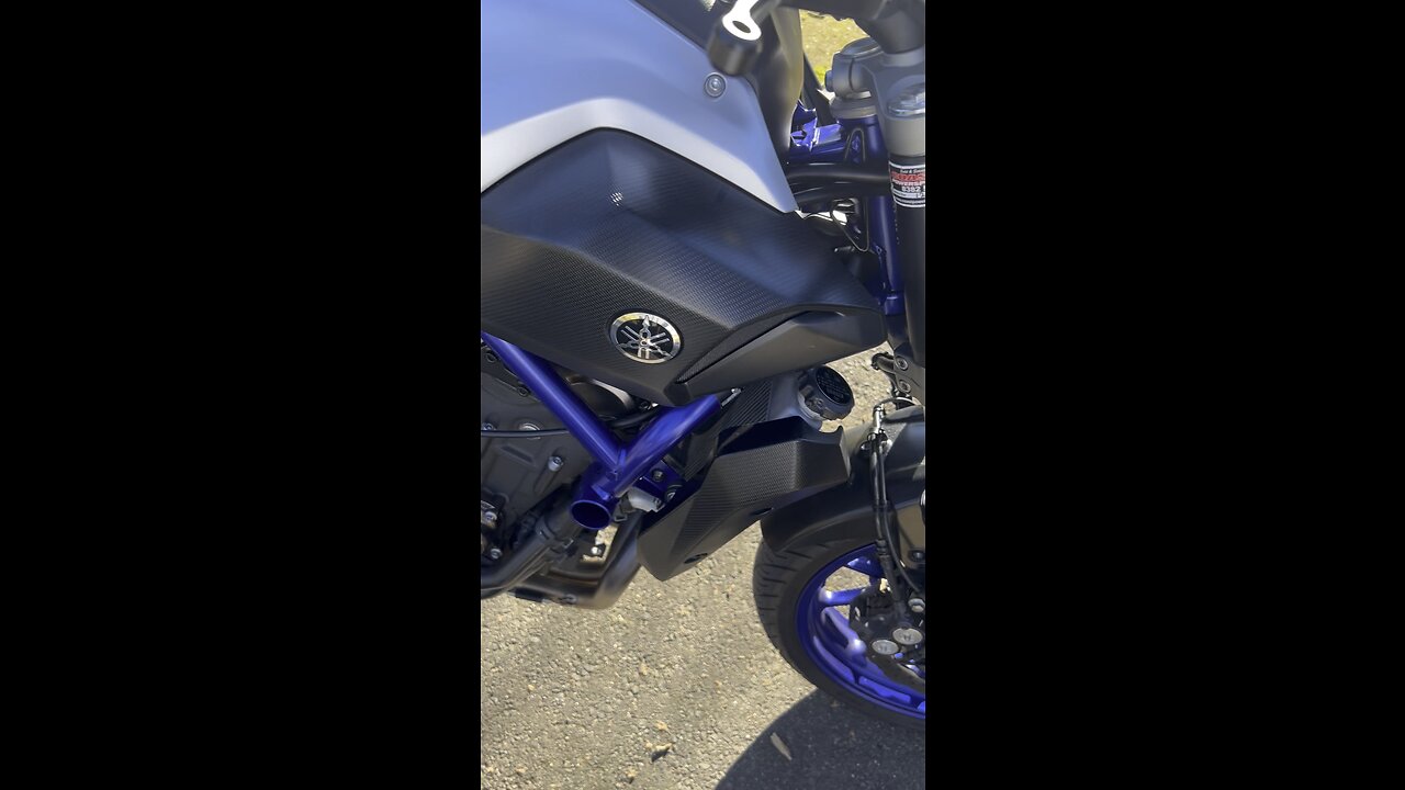 [YAMAHA MT07 START UP PREVIEW] AKRAPOVIC TITANIUM EXHAUST
