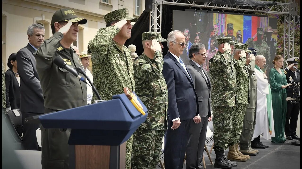 🛑🎥Pdte. Petro Ceremonia de condecoración a las personas que participaron en la Operación Esperanza👇