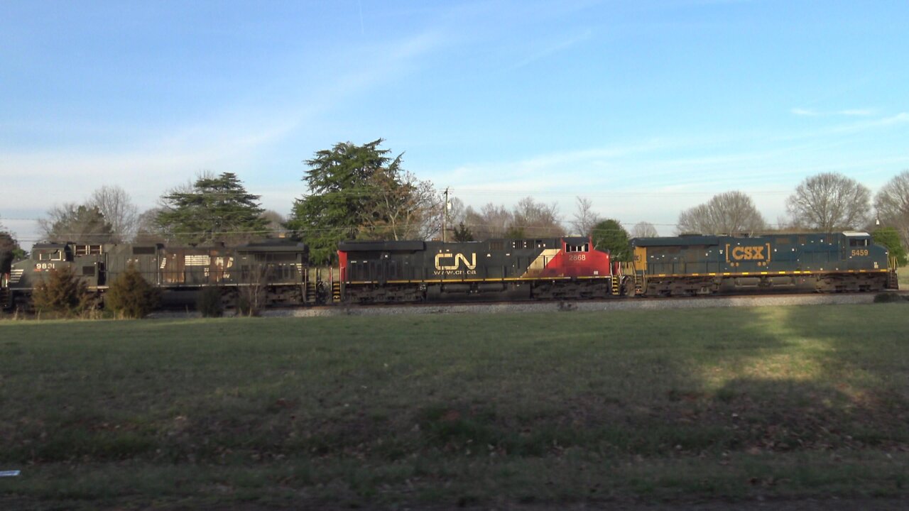 Pacing CSX, Canadian National And Norfolk Southern At The Same Time Down Charlotte Street 3-4-22