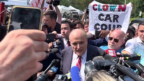 Rudy Giuliani leaves Fulton County Jail