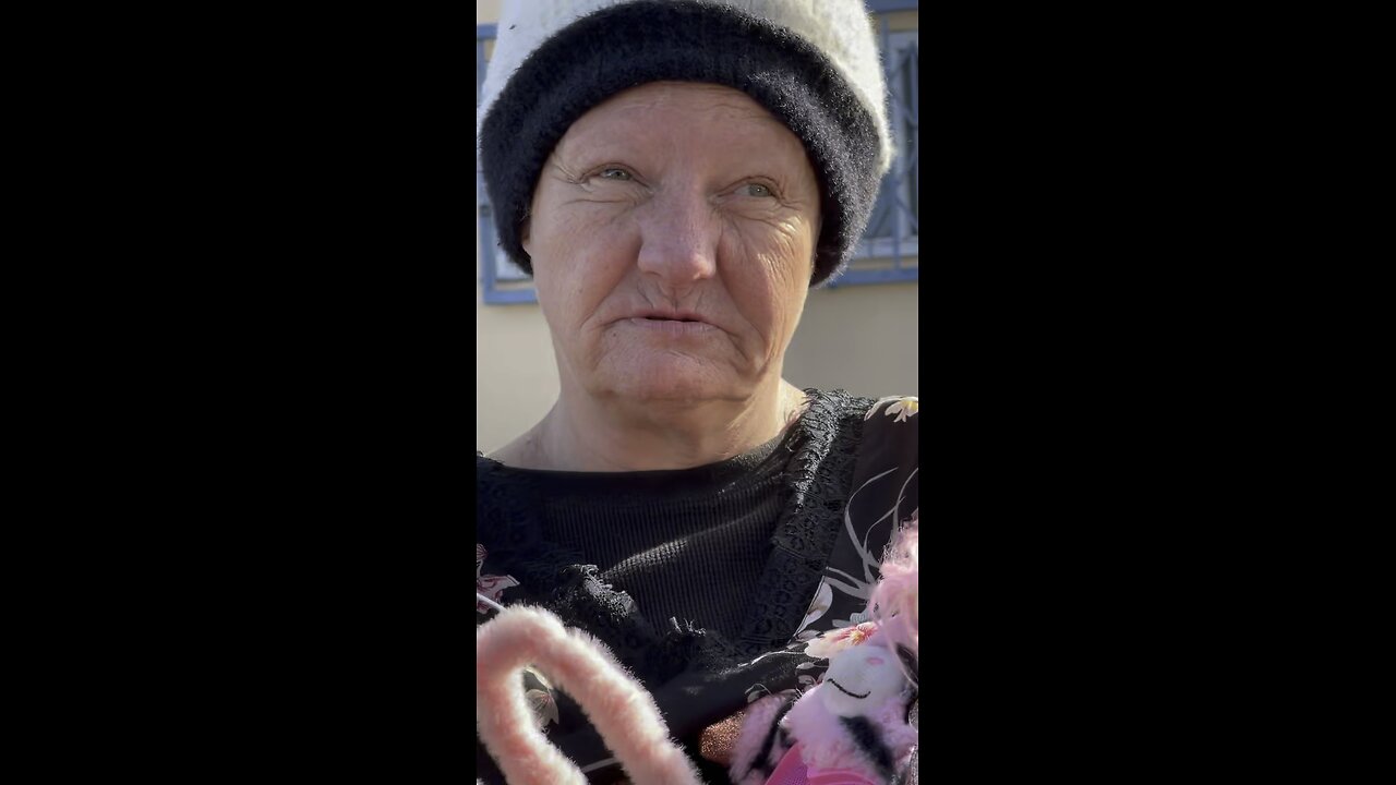 Homeless lady with her toy | Los Angeles