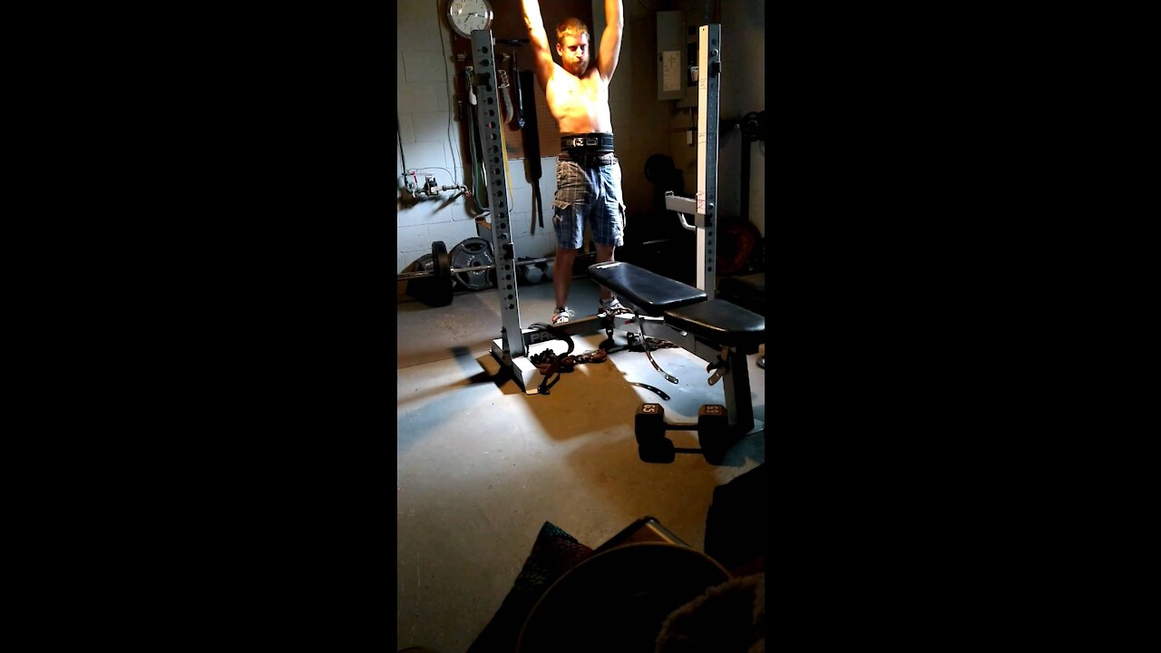 Overhead press 165 x 4