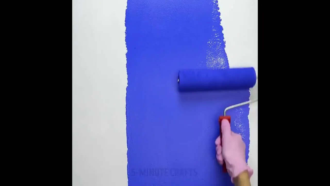 WALL PAINTING IDEAS USING ORDINARY THINGS