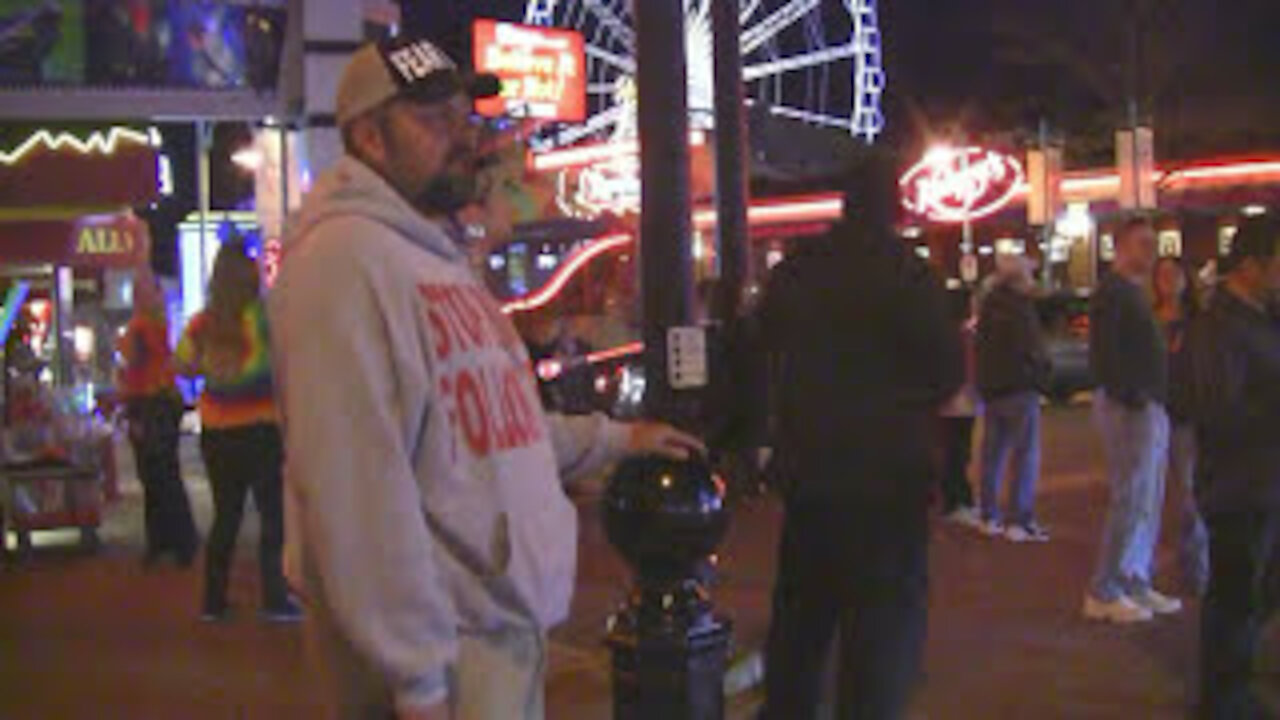 Street Preaching | Clifton Hill, Niagara Falls | Kerrigan Skelly, Brother Frank, Brother Norm