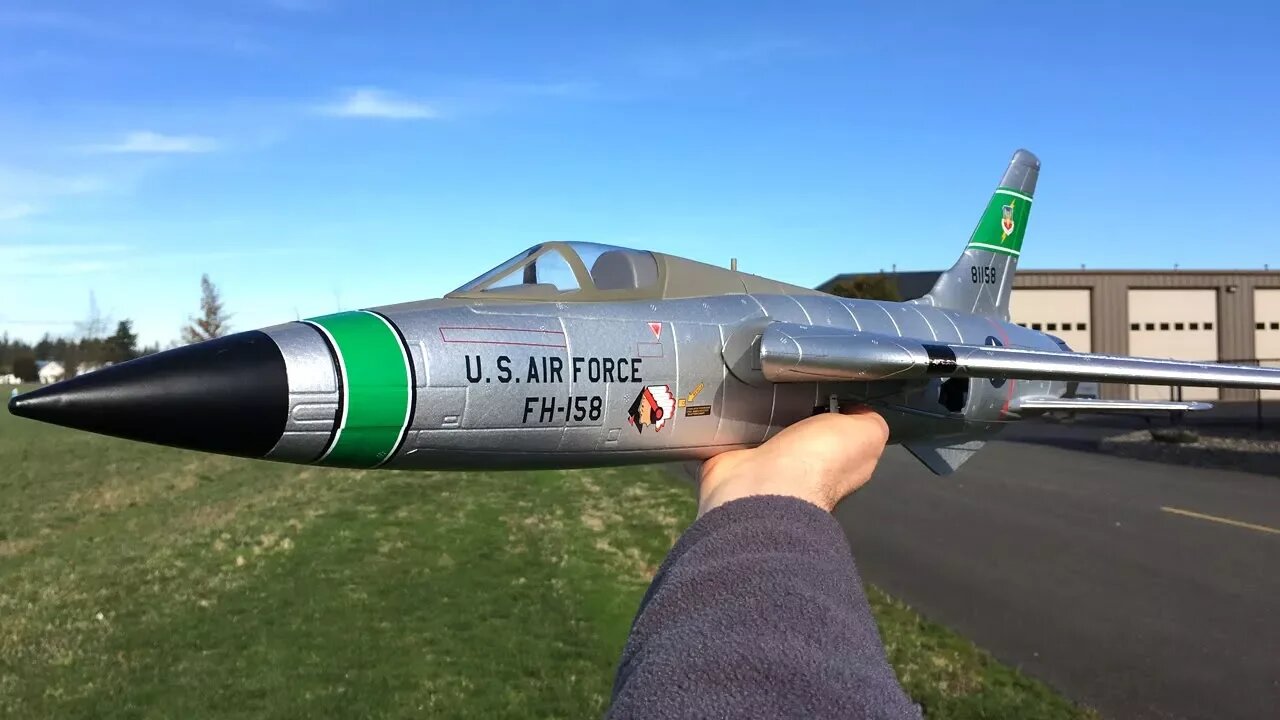 Freewing F-105 Thunderchief 64mm EDF Jet Slow Passes and Speed Test