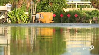 Days of heavy rain flood Boynton Beach neighborhood