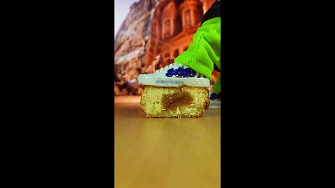 ASMR Satisfying Crushing Filled Cake 🍰
