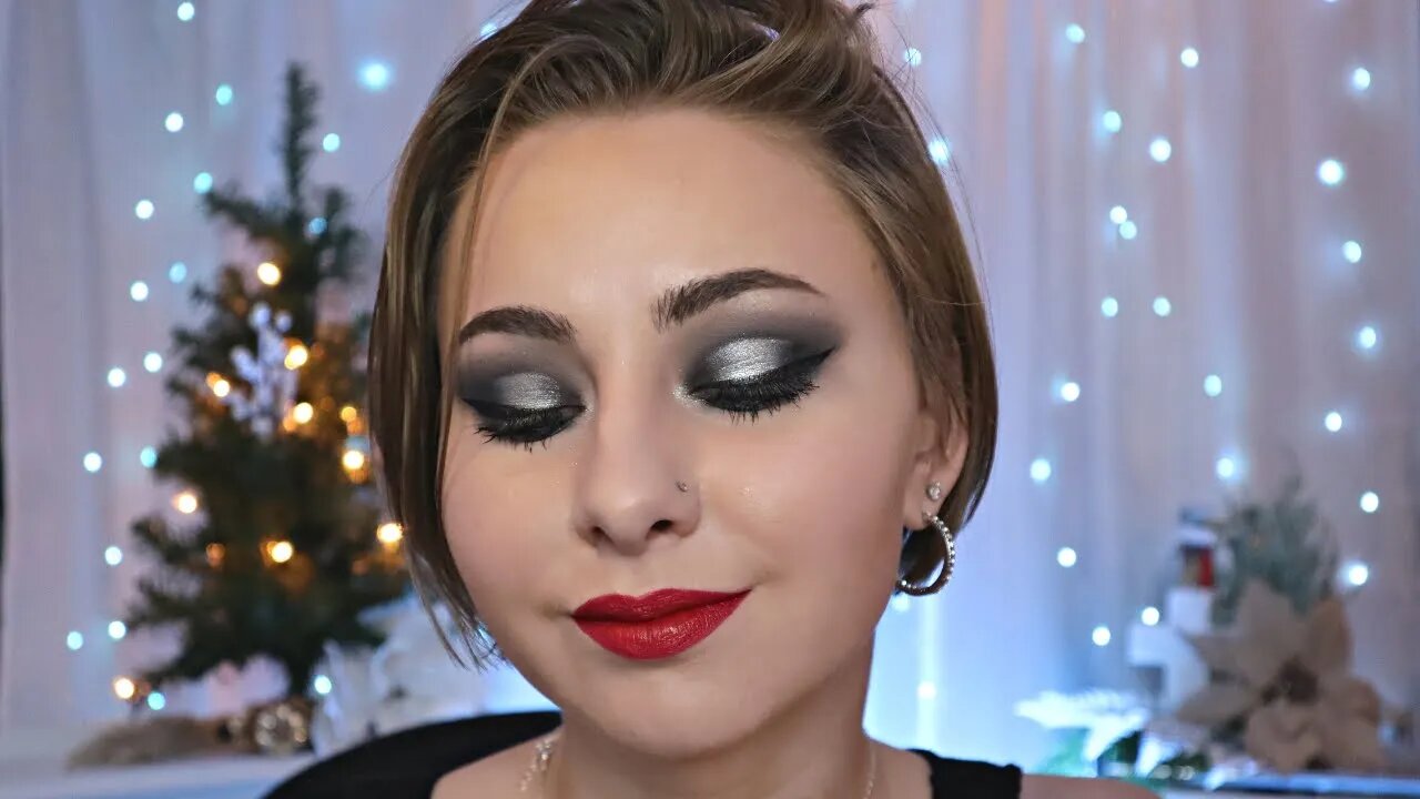 MIND-BLOWING, DRAMATIC SILVER Halo Christmas Eyeshadow Look w/ CLASSIC RED LIP | Dramatic Christmas