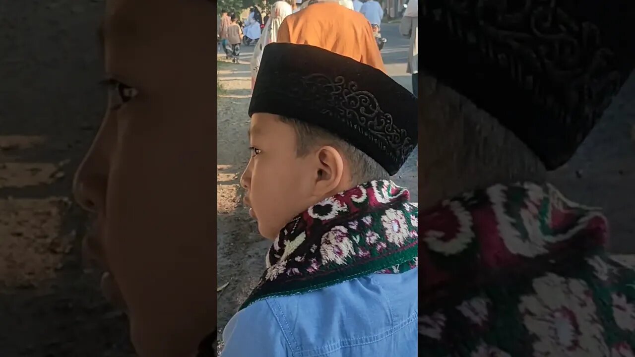 Pulang dari sholat idul adha dengan Kak Firaz