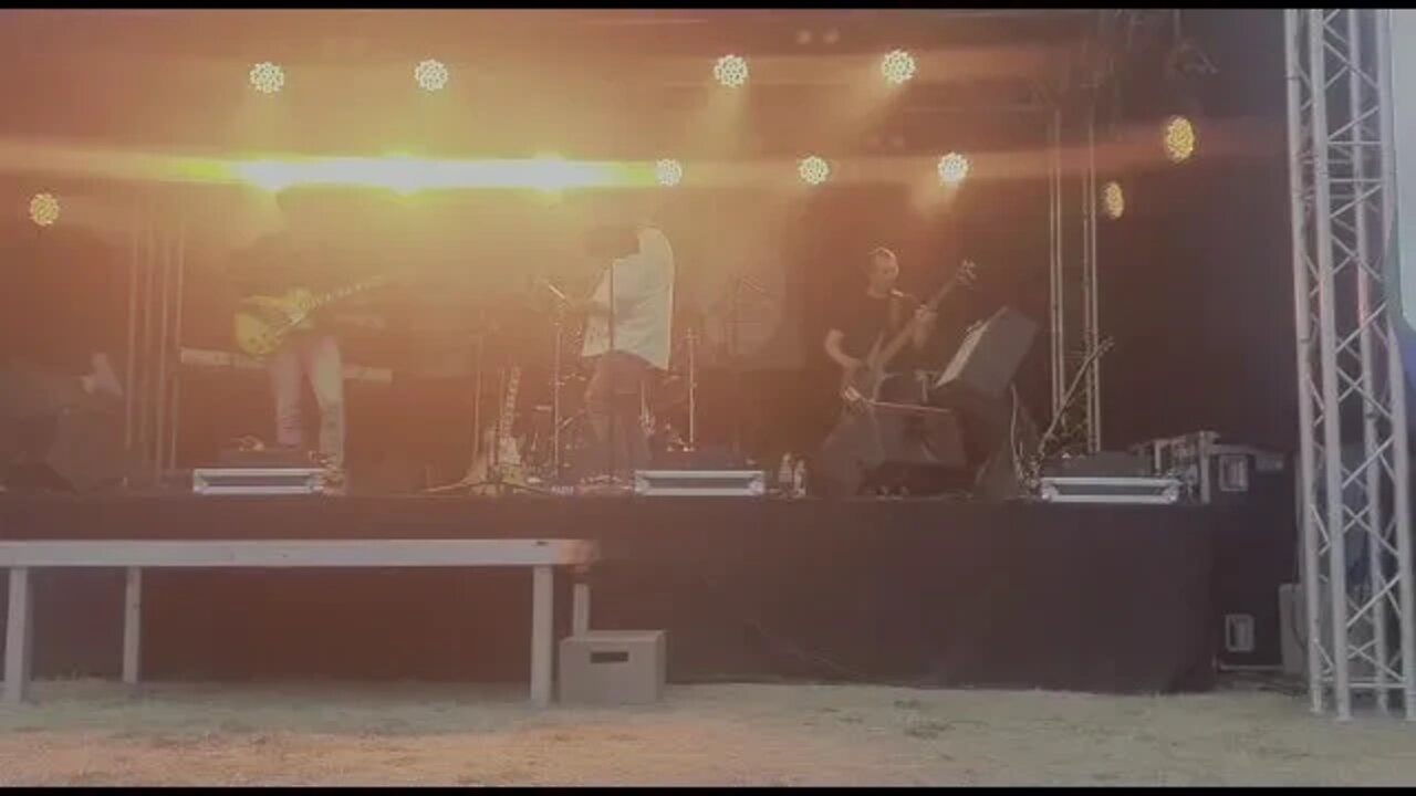 RIPDEAL playing and ROCKING some of their repertoire songs