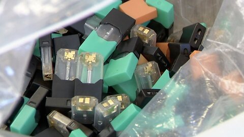 Former Executive Alleges Juul Knowingly Sold 'Contaminated' Pods