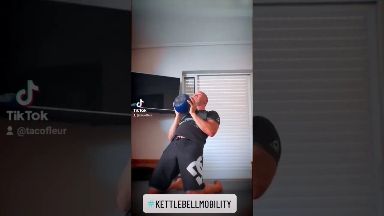 In this kettlebell hip, knee, and ankle mobility flow, I work on strength, stability, ROM...