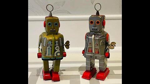 These 2 Sparky Robots are ready for the retirement home 🤖🤖