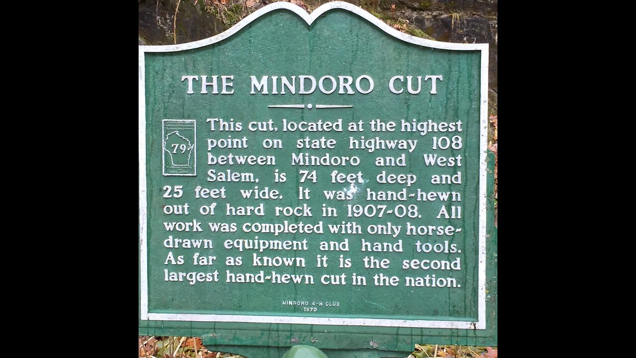 Ascending the Phillips Ridge to the Mindoro Cut