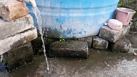 Water falls video