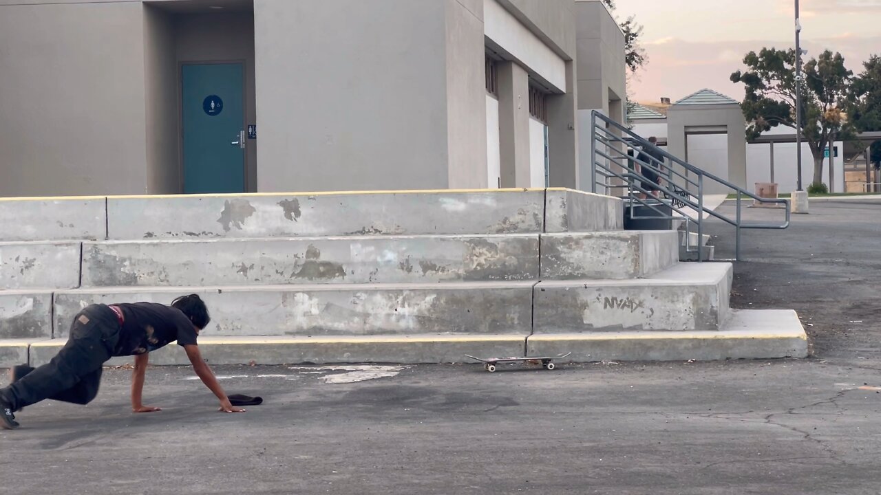 Laser double flip battle