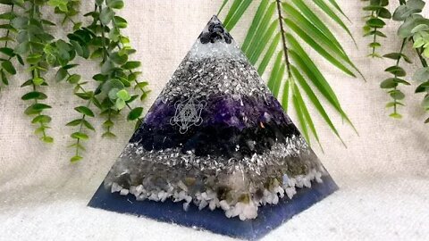 Ascension Orgonites Pyramid - SANDRA