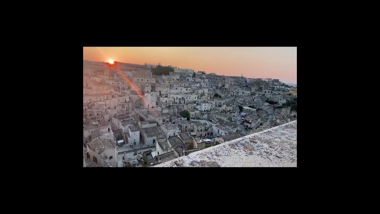 4K Sunset in Matera #matera #sunset #italytravel #italytravelvlog #italytravelguide #shortsitalia