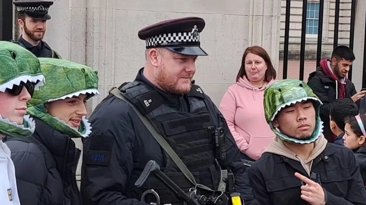 Funny costumes posing with the police #horseguardsparade