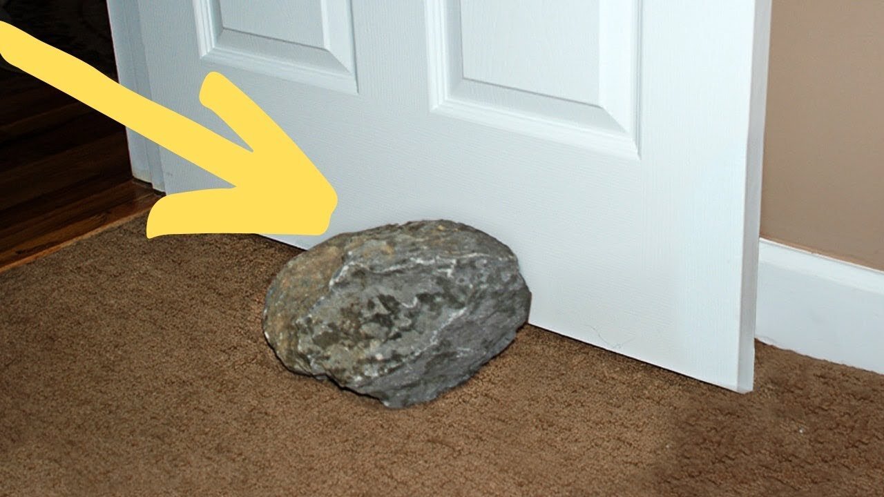 A Man Used This Rock ‘Doorstopper’ For Years, Until A Scientist Told Him The Truth