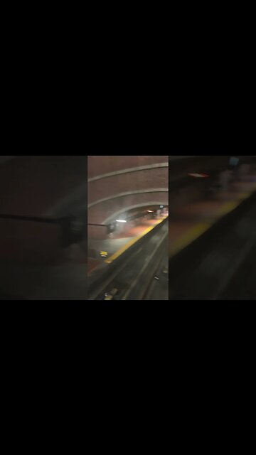 Namur metro #viralvideo #montreal #subway