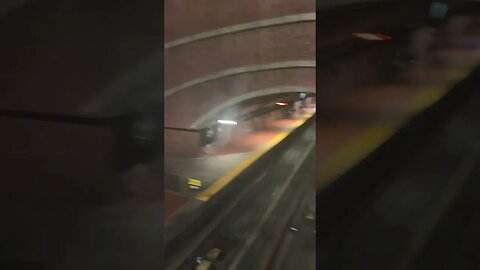 Namur metro #viralvideo #montreal #subway