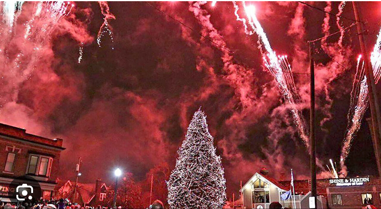 CHRISTMAS ON BROADWAY