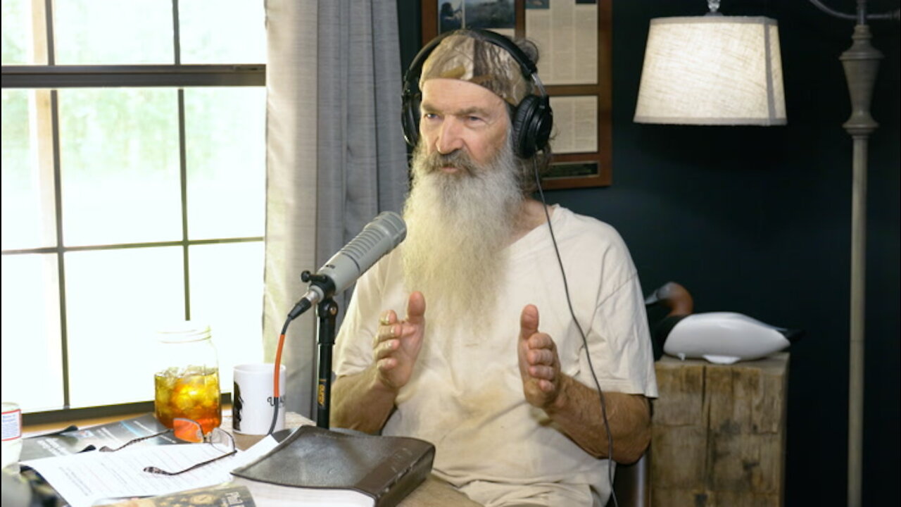 The Two Things Phil Robertson Won't Do, Calamity Jase, and Trying to Find a Church | Ep 120