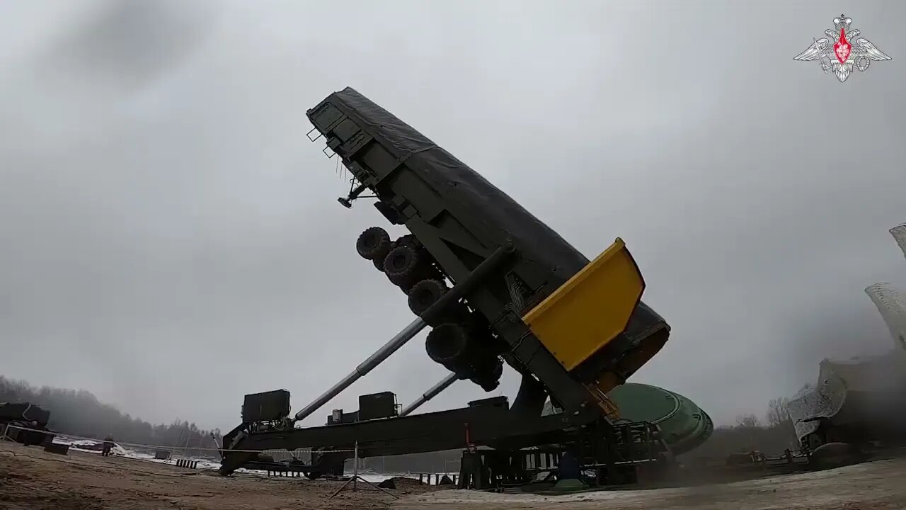 Russian Kozelsk missile unit loads Yars intercontinental ballistic missile into silo launcher