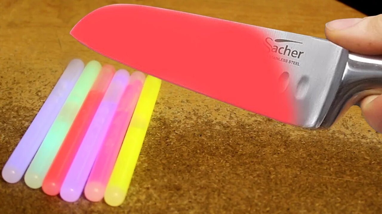 EXPERIMENT Glowing 1000 Degree KNIFE VS GLOW STICKS