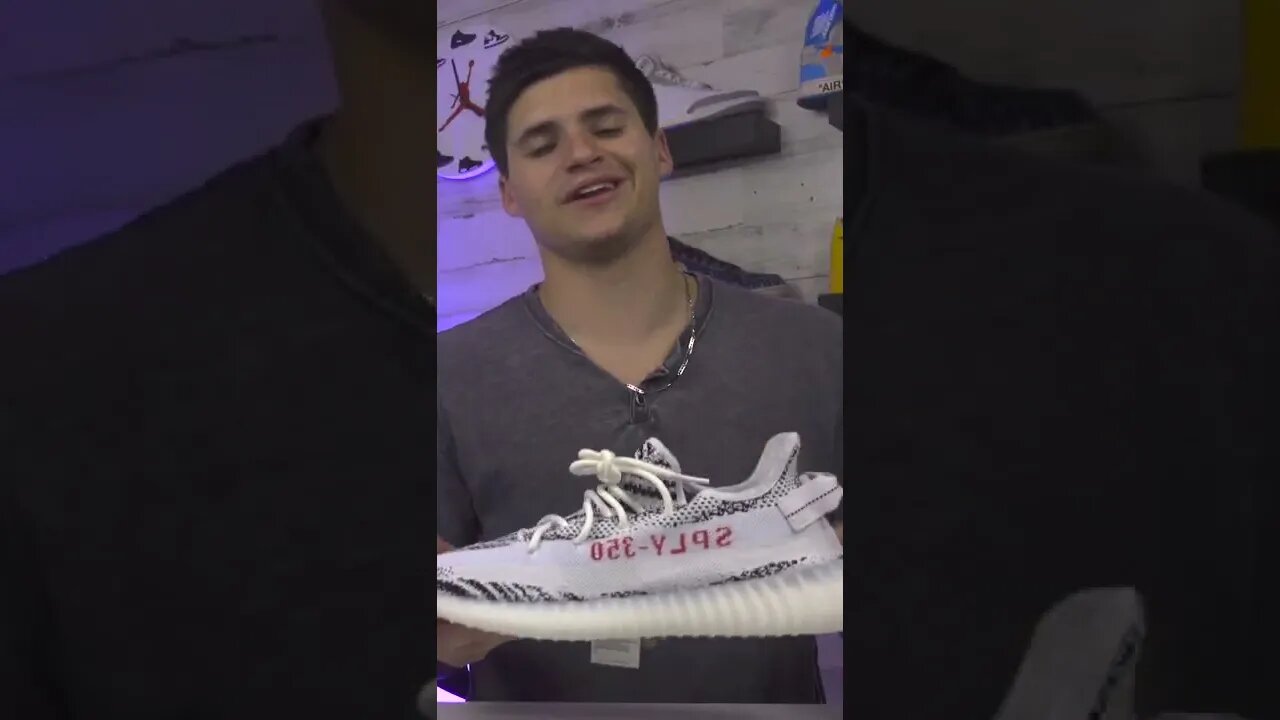 Yeezy 350 Zebra Unboxing #yeezy #yeezy350v2 #yeezy350v2zebra #yeezy350 #unboxing