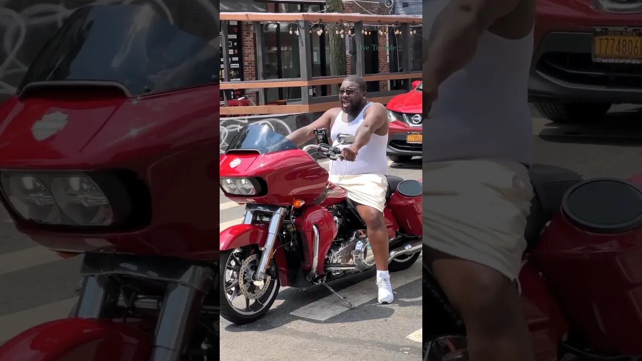 Taylor Swift LIVE TO RIDE