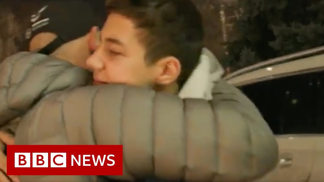 Joy as Ukrainian family reunited in Romania - BBC News