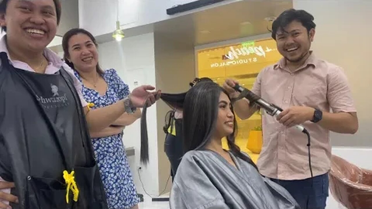 How to color your hair while admiring a sweet Filipino Model