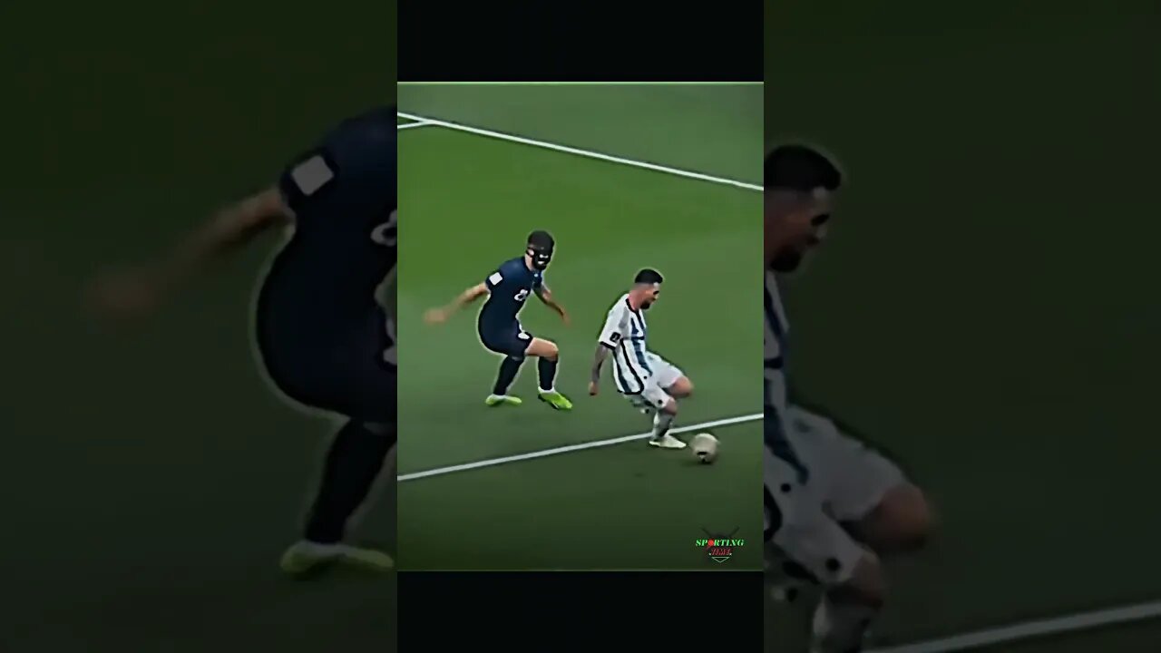 Messi bast movement. #leo #messi #viral #shorts #messiskills #messimoments #viralshorts #skill