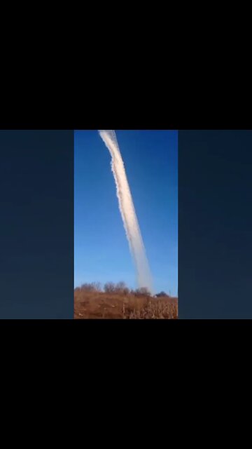 #russian barrage of rockets fly towards #ukraine