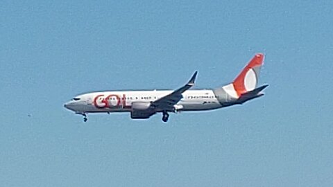 Boeing 737 MAX 8 PR-XML coming from Guarulhos,Airbus A320NEO PR-YRD coming from Campinas