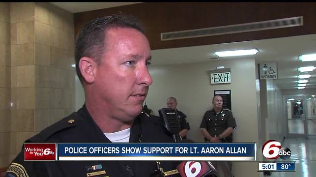 Police officers show support for Lt. Aaron Allan