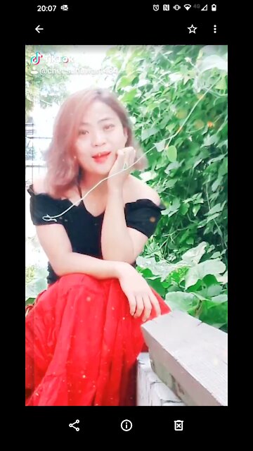 Short Tiktok video on NileNile song.